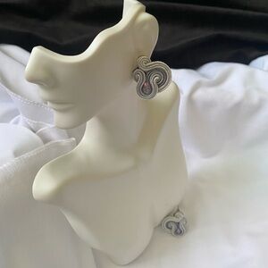 Elegant Silver and Pink Swirl Earrings